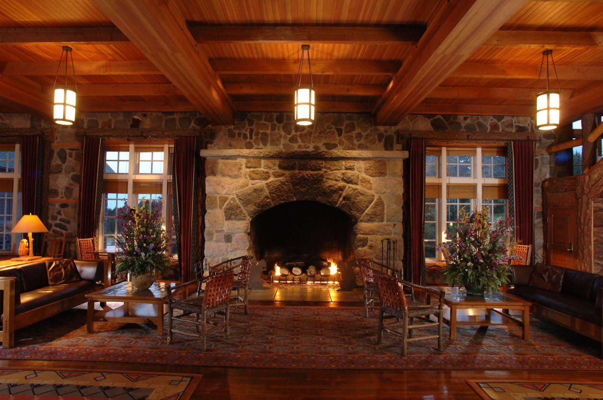 Crater Lake Lodge เชโมลต์ ภายนอก รูปภาพ